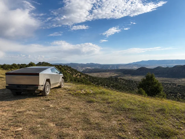 the wide view from the overlook on Yampa Bench Road in Dinosaur National Monument.